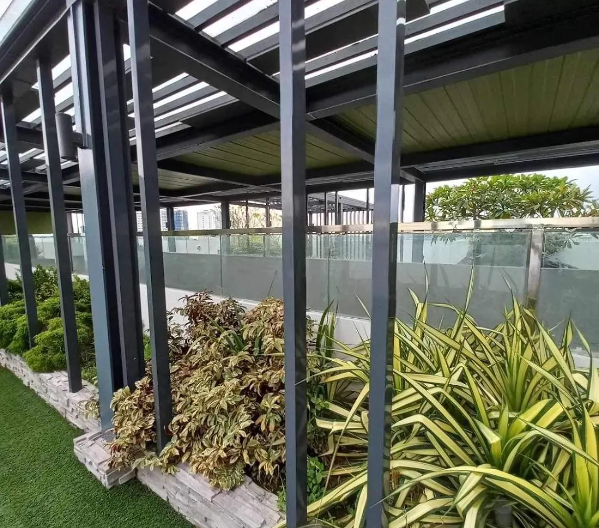 Balcony View Studio Mesatierra Garden Residences Davao City Appartement